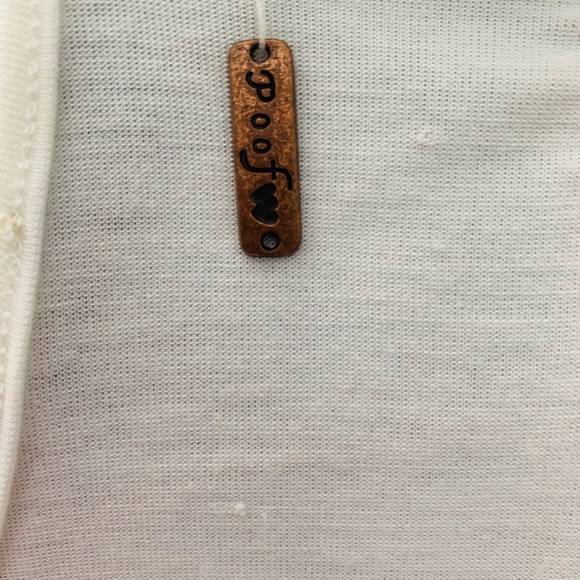 Women’s Poof! creme ruffle tank top - Picture 4 of 6